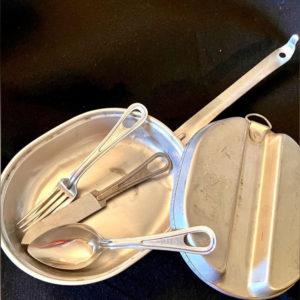 US Wyott Military Stainless Steel Mess Kit & Utensils Field Set Vietnam War Era